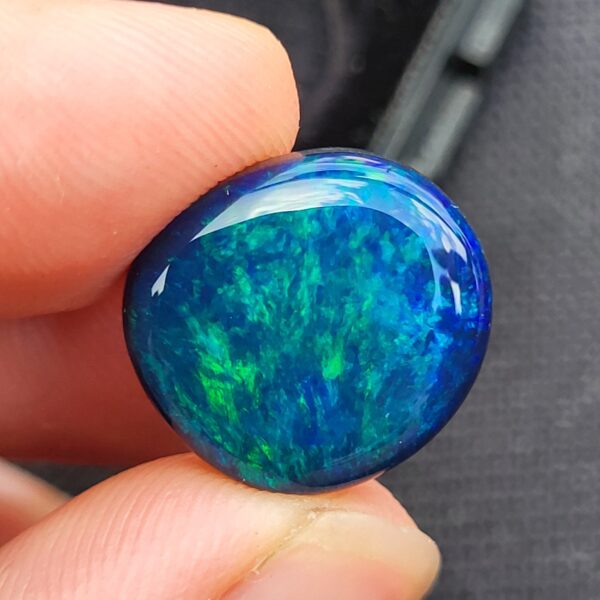 pierre cabochon rond ovale opale australie bleu vert doublet shungite