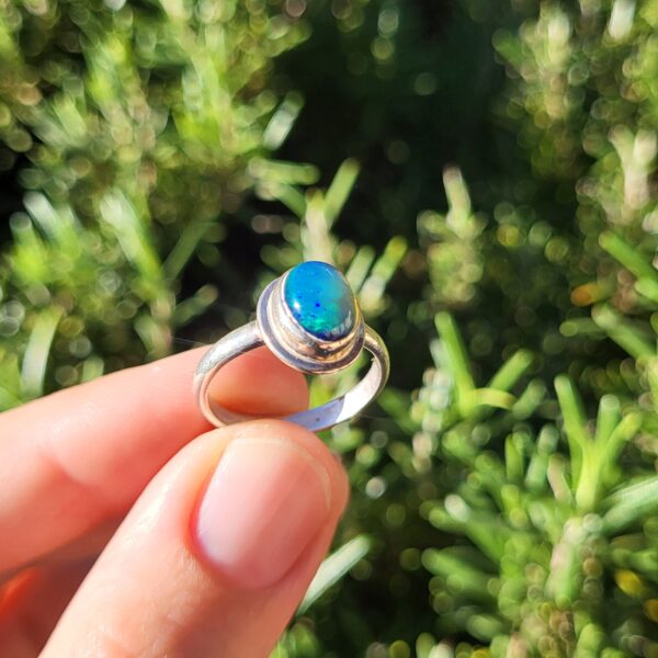 Bague en Argent 925, demin-jonc. Opale ovalebleu de lightning ridge en Australie